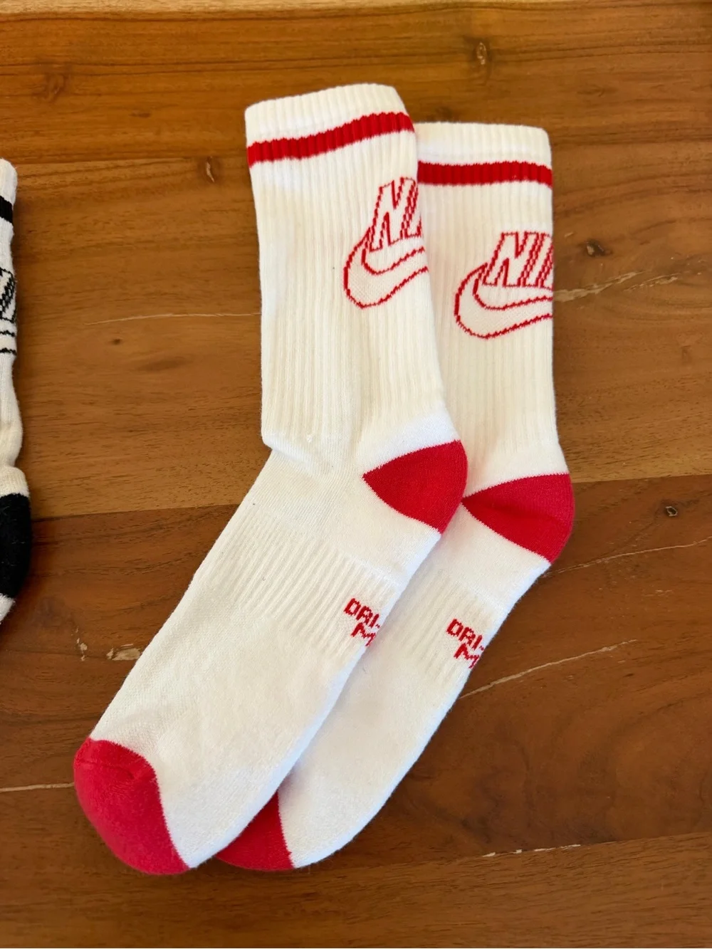 Nike Kids Dri-Fit Perfomance Cushioned Crew Socks Pack - White, Black, Gray, Red